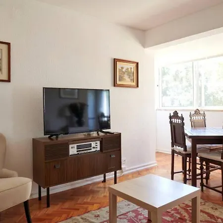 Sofimar Airport Apartment *