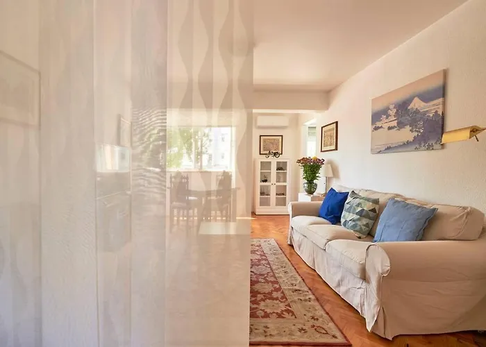 Sofimar Airport Apartment Lisbon