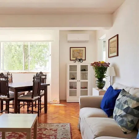 Sofimar Airport Apartman *